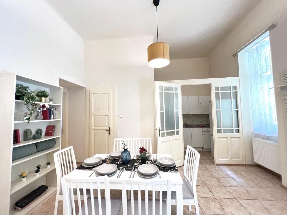 Hogyes Endre Apartment Budapest Bagian luar foto